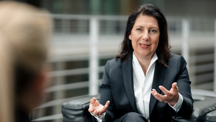 Bayerns FDP-Vorsitzende und Parlamentarische Staatssekretärin beim Bundesminister der Finanzen, Katja Hessel MdB.